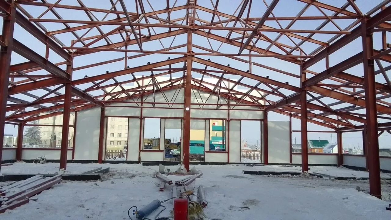 бескаркасный ангар
